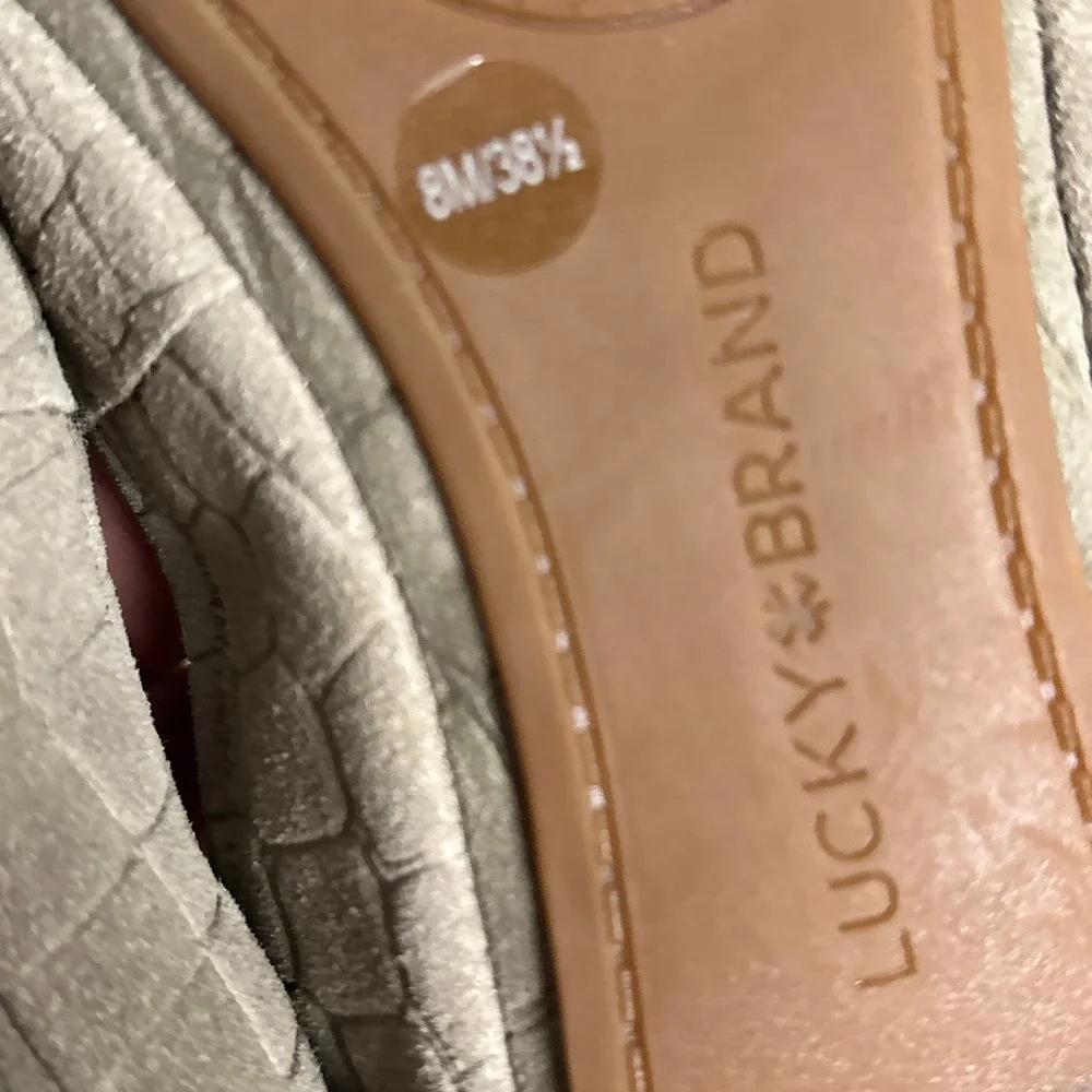 Lucky Brand Flats 8 Taupe Beige Croc Embossed Suede Slip On Ballet Emmie Boho